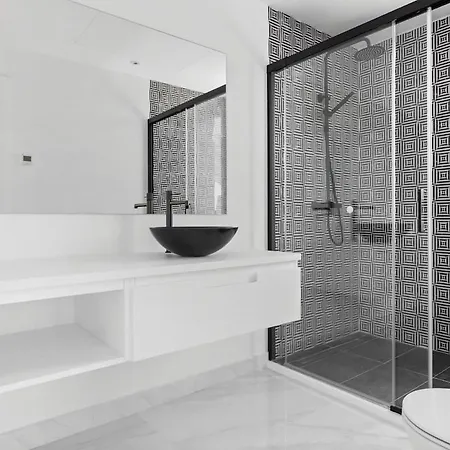 Adelfa - Beachside Modern In 빌라 *
