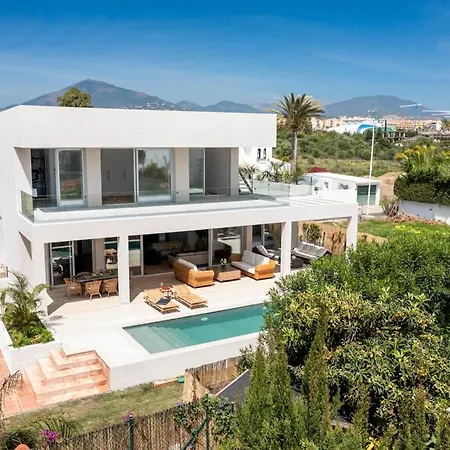 Adelfa - Beachside Modern In 빌라 *